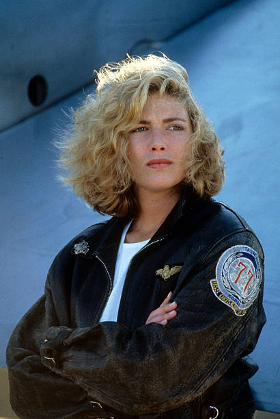 top gun 1 maverick girlfriend