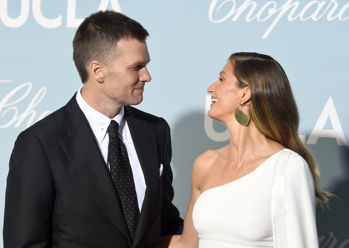 Tom Brady Shades Gisele Bundchen Amid Divorce, NFL Drama – StyleCaster