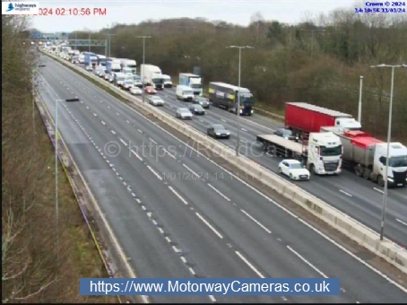 M6 crash update Long delays after lorry crash