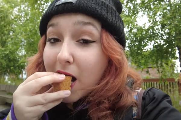 Anabella Prodan tries Subway's new footlong cookie